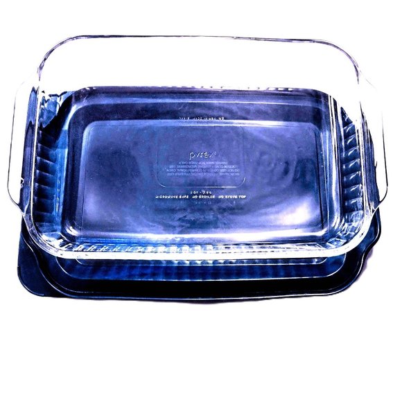 PYREX "Portables" 3 Qt (13x9) Casserole w/Lid & Insulated Carrier Excellent VTG! - Picture 3 of 14